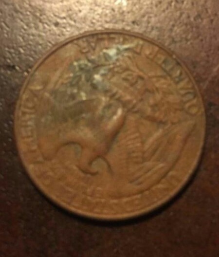 My-Mom-Found-A-1998-Copper-Quarter-From-The-Philadelphia-Min